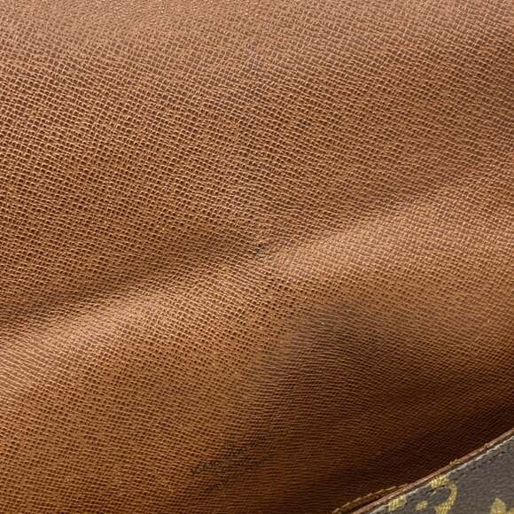 LOUIS VUITTON Authentic Brown Monogram Shoulder Bag